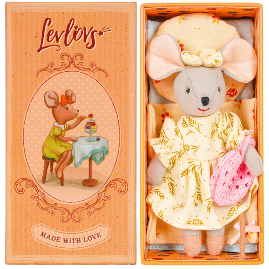 Wild Berry Dessert Mouse