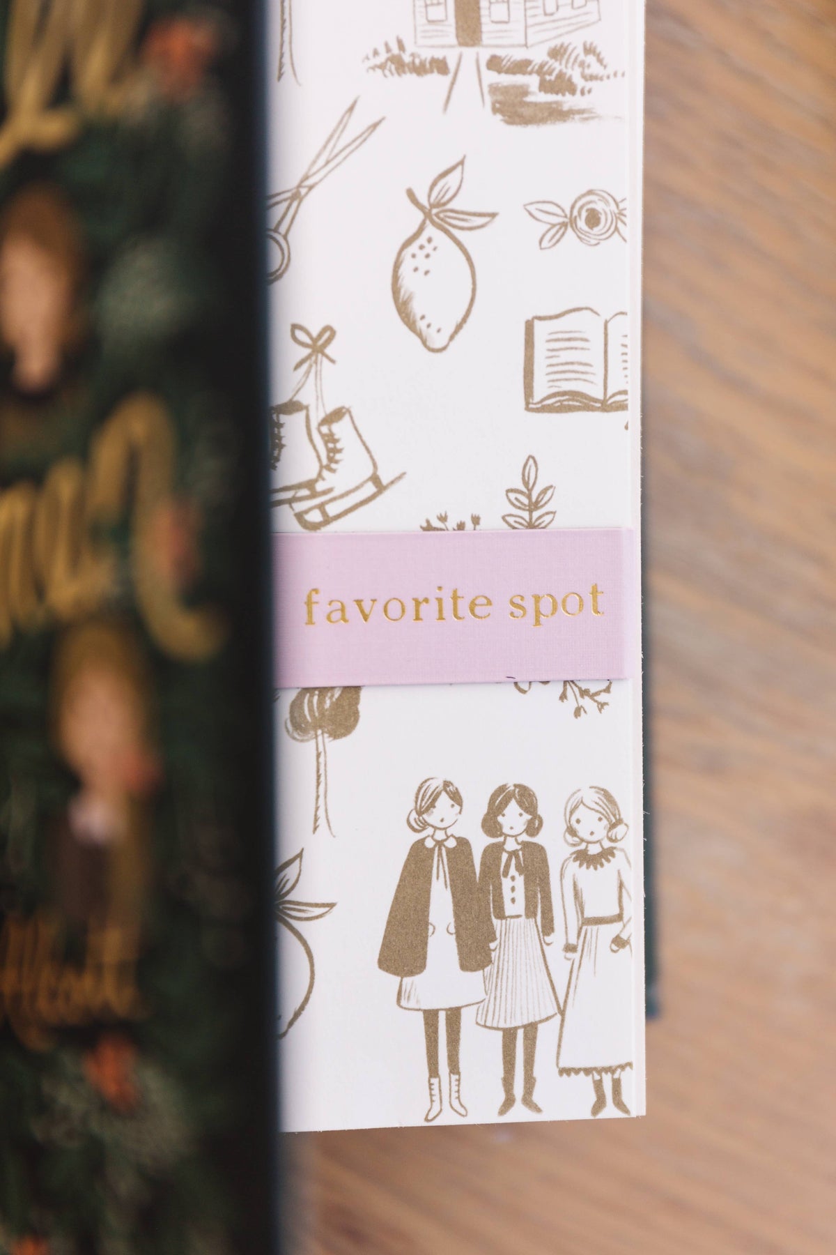 Gold Vintage Bow Magnetic Bookmark