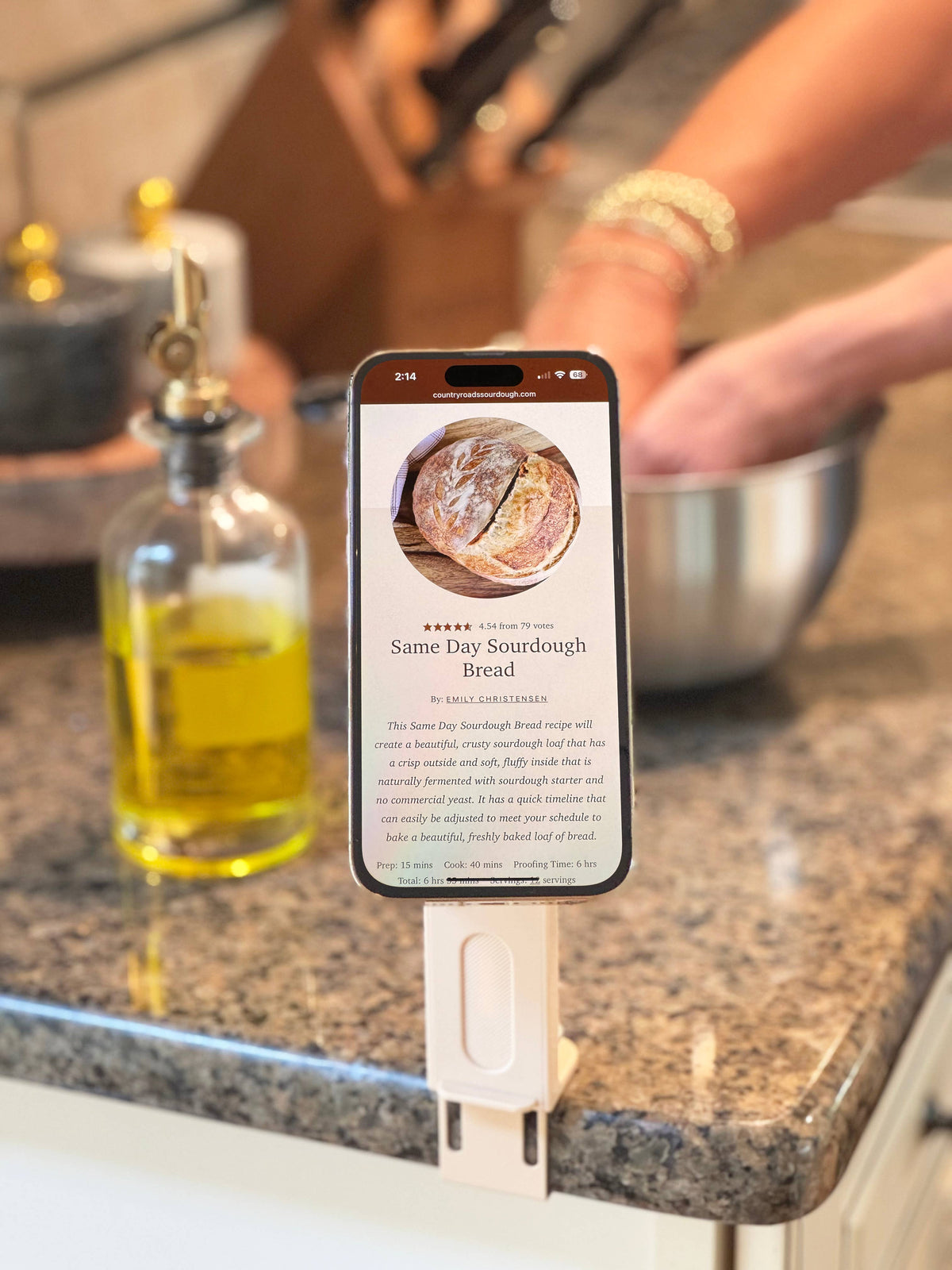 Hold It Right There Magnetic Phone Stand
