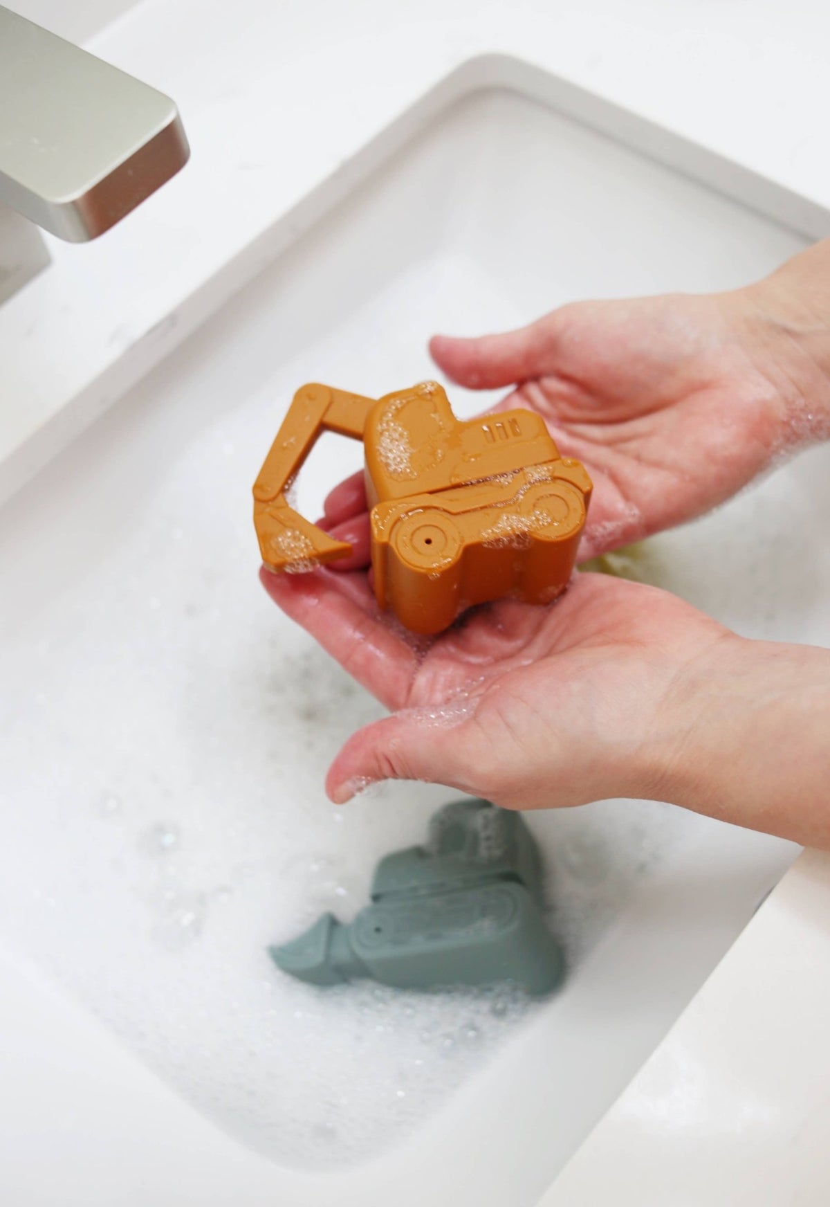 Construction Silicone Bath Toy Set - vibeboxshop