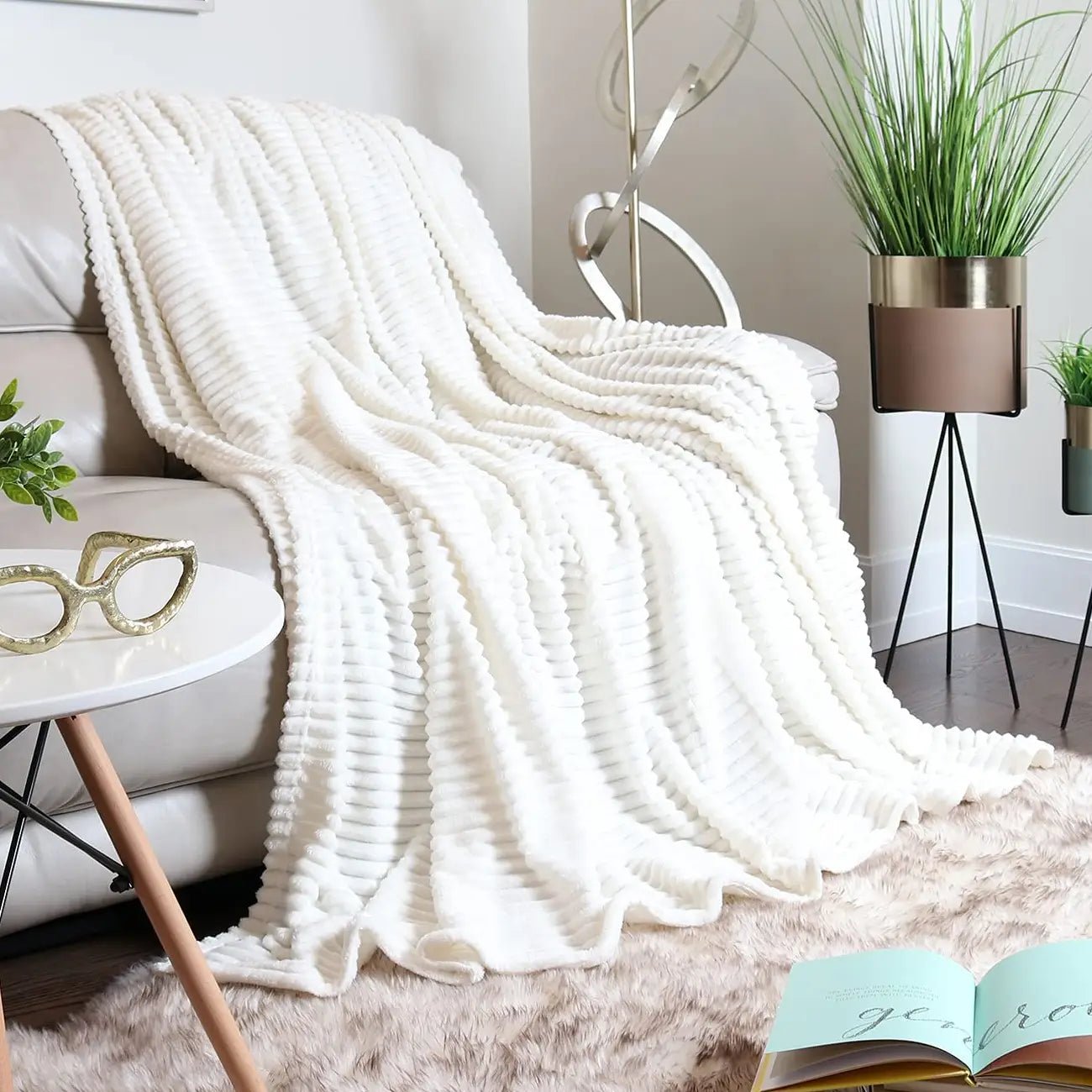 Cream Throw Blanket - vibeboxshop