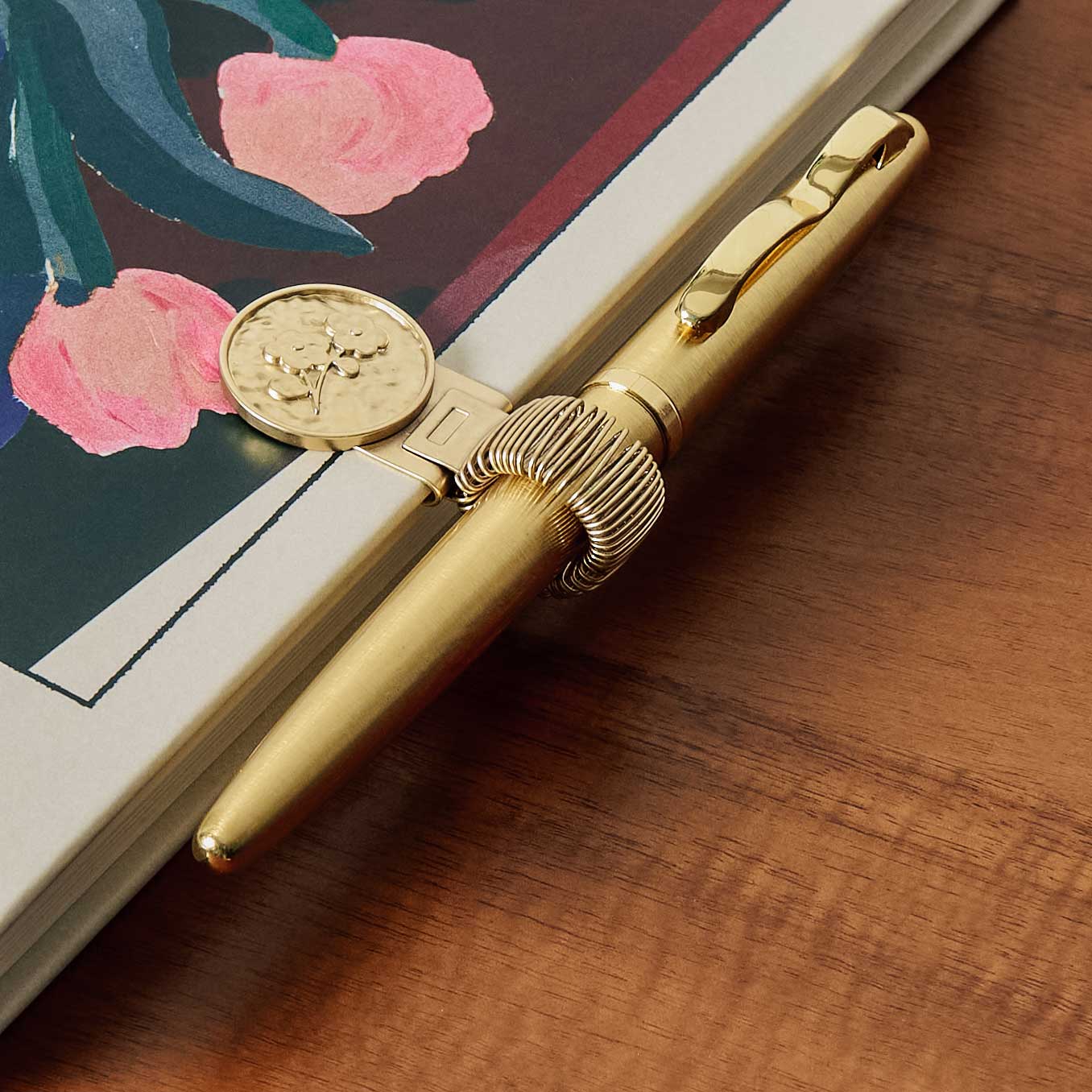 Floral Coin Pen Clip - vibeboxshop