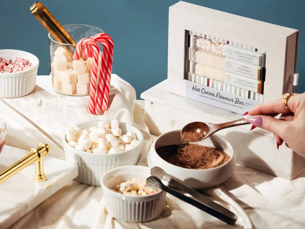 Hot Cocoa Flavour Bar Mixer Kit, | Caramel & Marshmallow Cubes - vibeboxshop